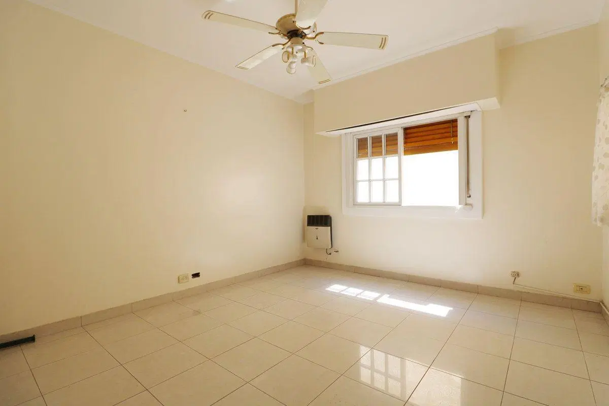Venta PH Villa Del Parque,5 amb., c/patio,luminoso 3