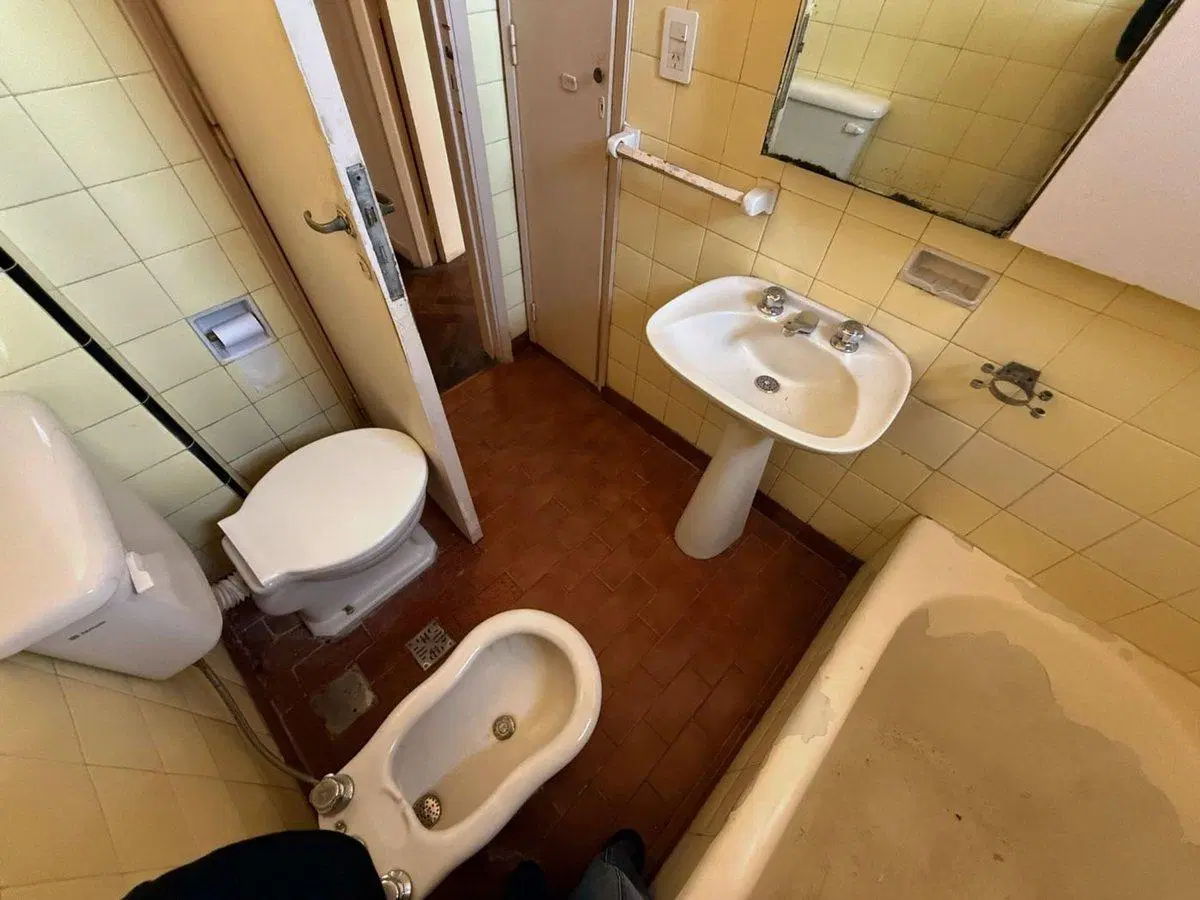 VENTA DEPTO 3 AMBIENTES CON BALCON FRENTE FLORESTA 4