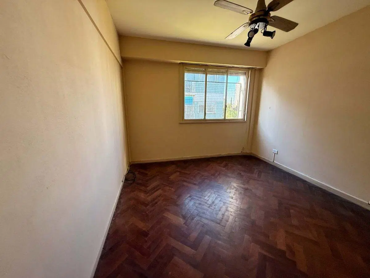 VENTA DEPTO 3 AMBIENTES CON BALCON FRENTE FLORESTA 5