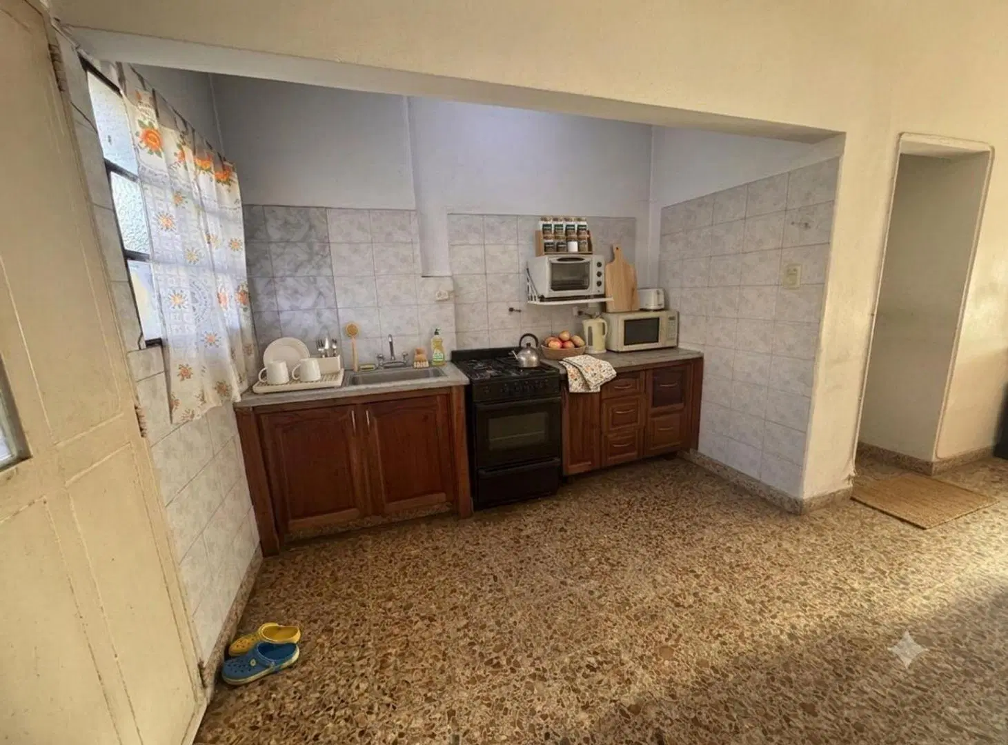 Venta casa 4 ambientes en Domínico con jardín 2