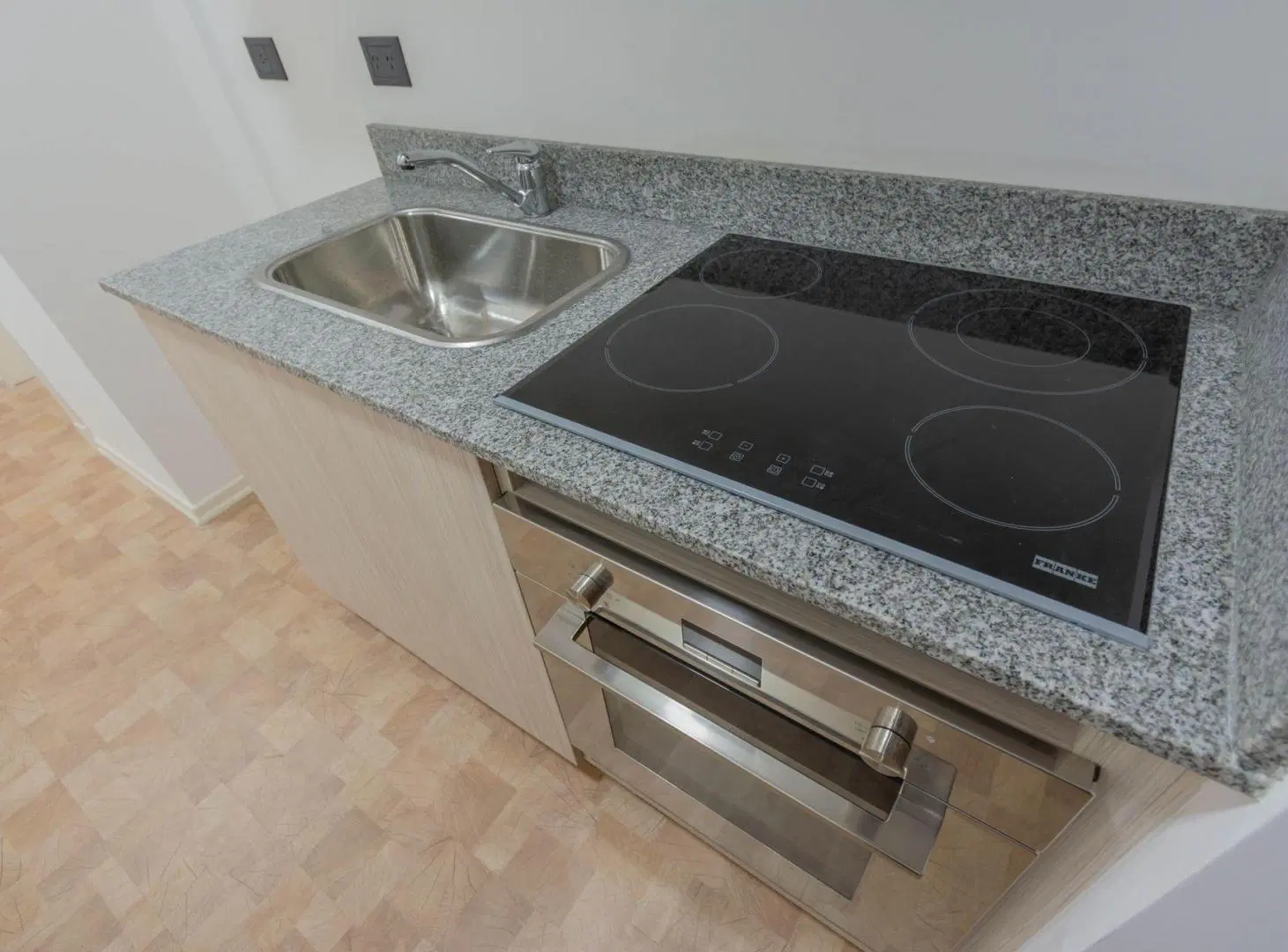 VENTA MONOAMBIENTE  C/BALCON A ESTRENAR RECOLETA 8