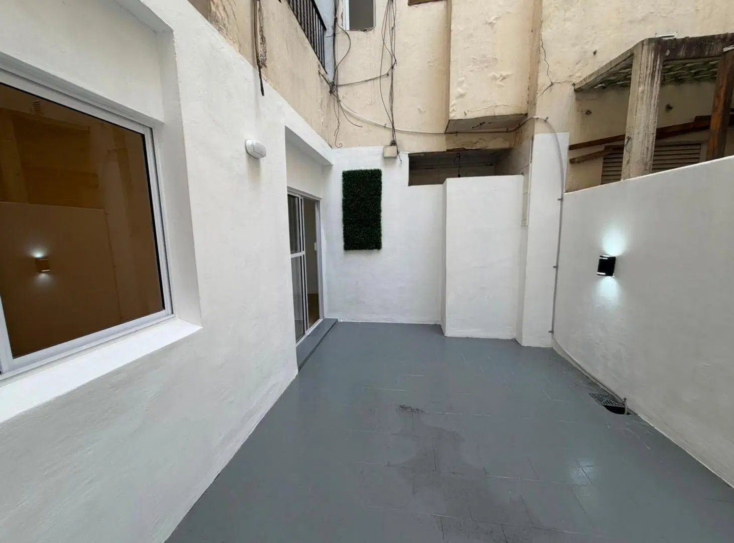 Depto 4 Amb en Venta con 2 Patios en Balvanera 8
