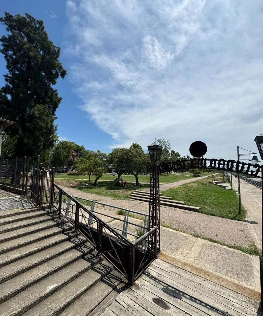 VENTA LOTE EMPRENDIMIENTO FRENTE AL RIO EN ZARATE 1
