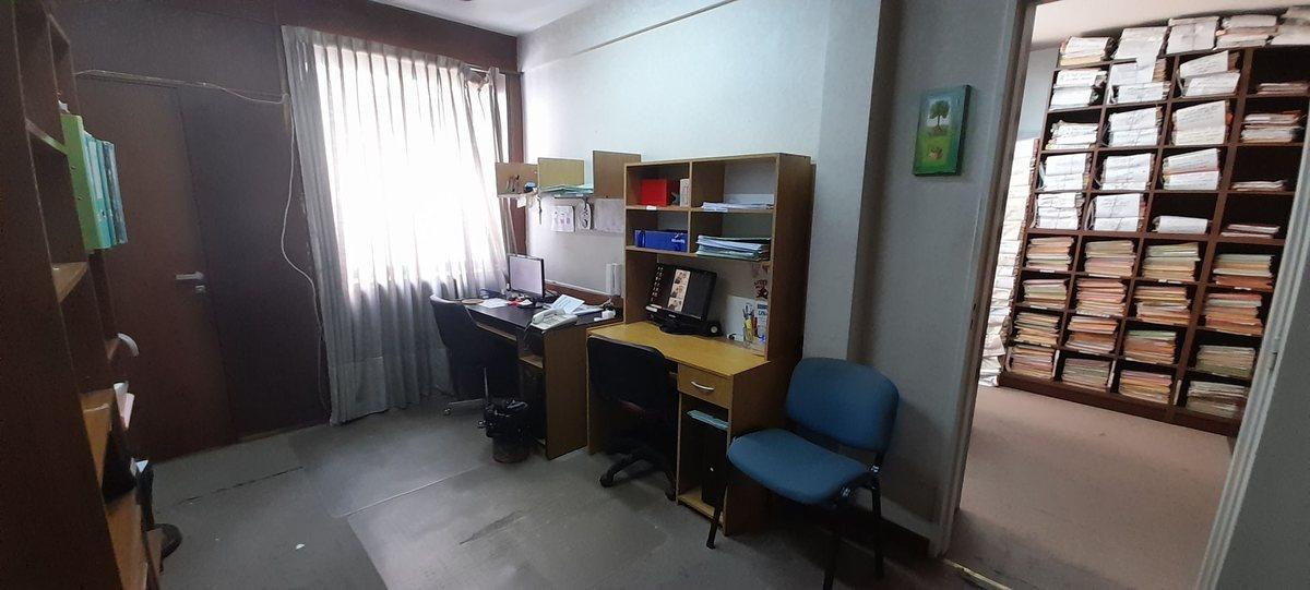 VENTA DE OFICINA 3 AMBIENTES CON BAÑO TRIBUNALES