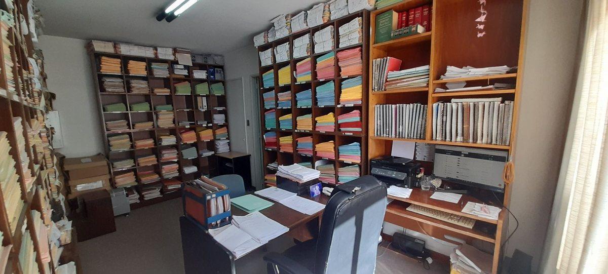 Foto de VENTA DE OFICINA 3 AMBIENTES CON BAÑO TRIBUNALES, imagen 2