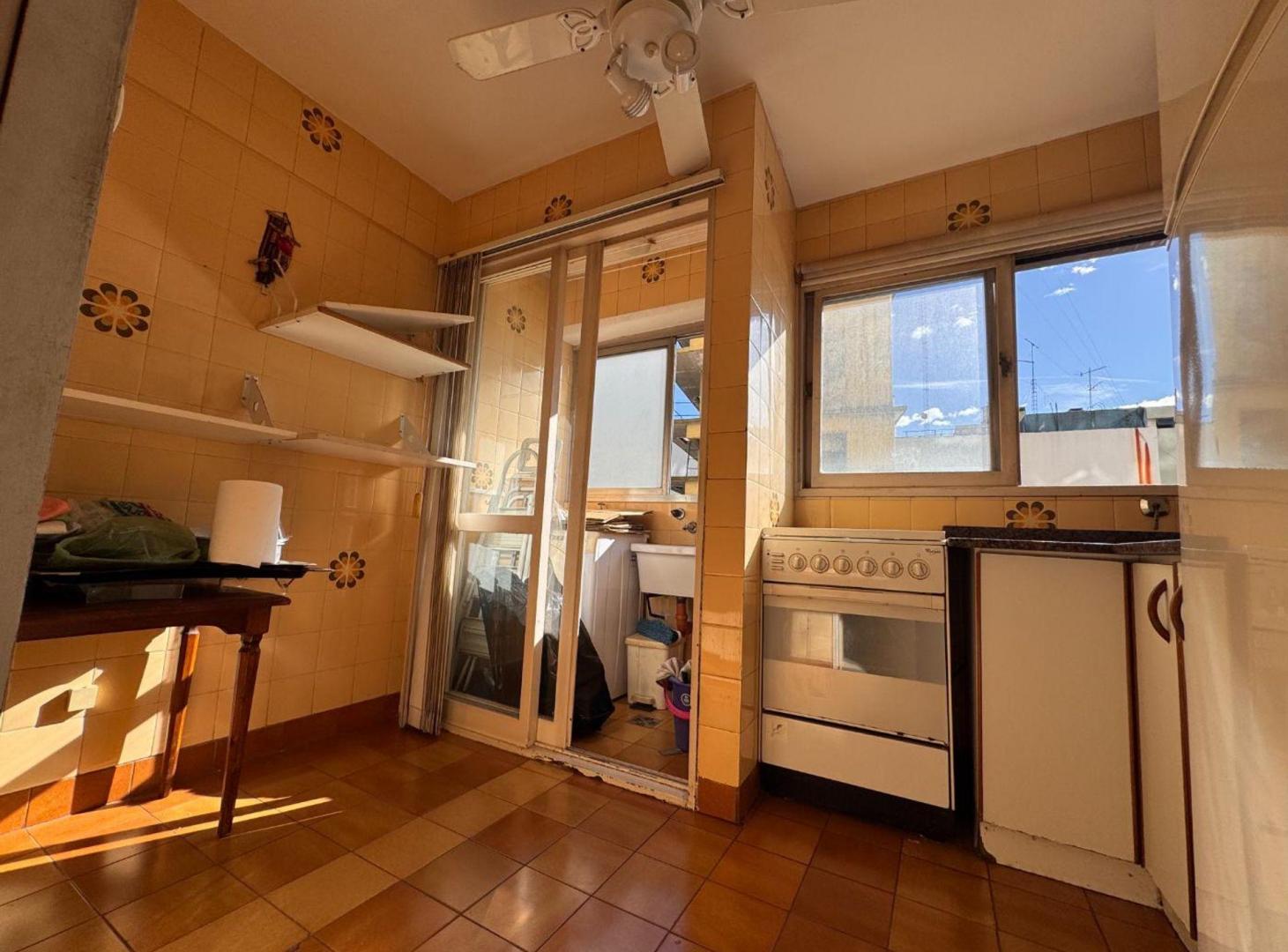 VENTA PALERMO 2 ABMIENTES C/ BALCON Y COCHERA