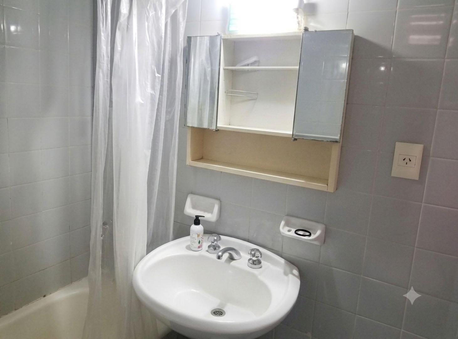 Foto de 3 AMB DEPENDENCIA VENTA VILLA CRESPO COCHERA FIJA, imagen 1