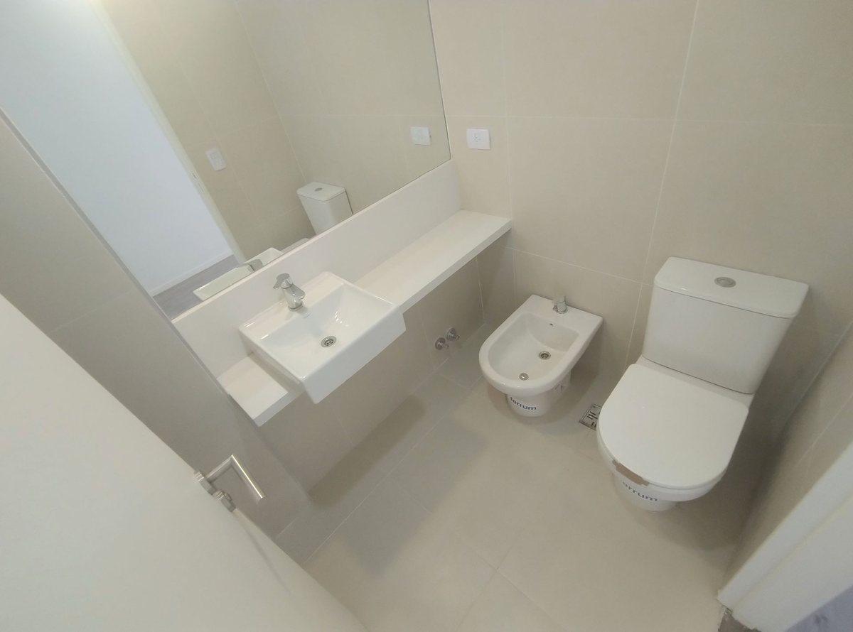 Foto de VENTA MONOAMBIENTE CON BALCON EN "MOCA2",BARRACAS., imagen 3