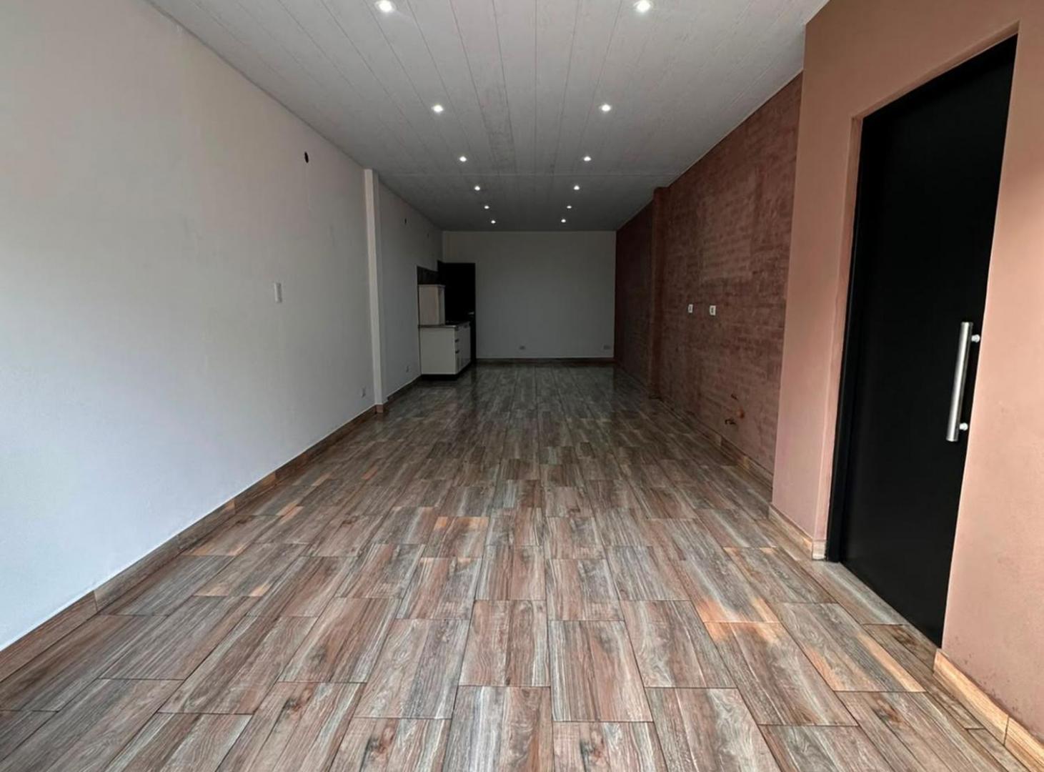 Foto de ALQUILER LOCAL COMERCIAL PABLO PODESTA 55 M2, imagen 3