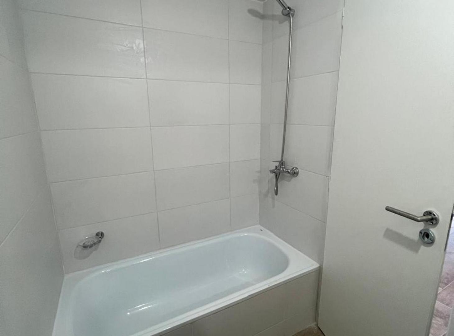 Foto de DEPARTAMENTO EN VENTA 2 AMBIENTES EN ALMAGRO, imagen 3