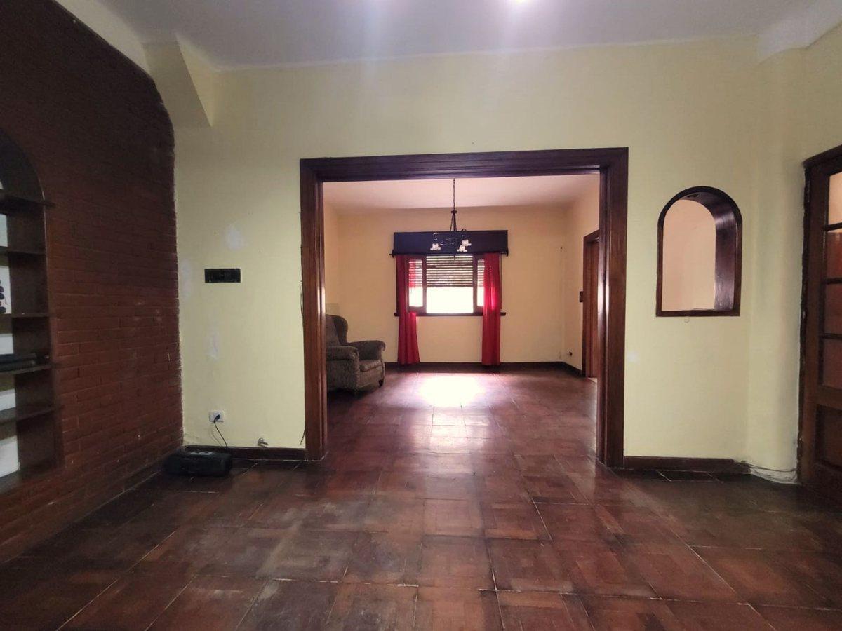 Foto de VENTA CASA TRES HABITACIONES LANUS A MTS ESTACION, imagen 2