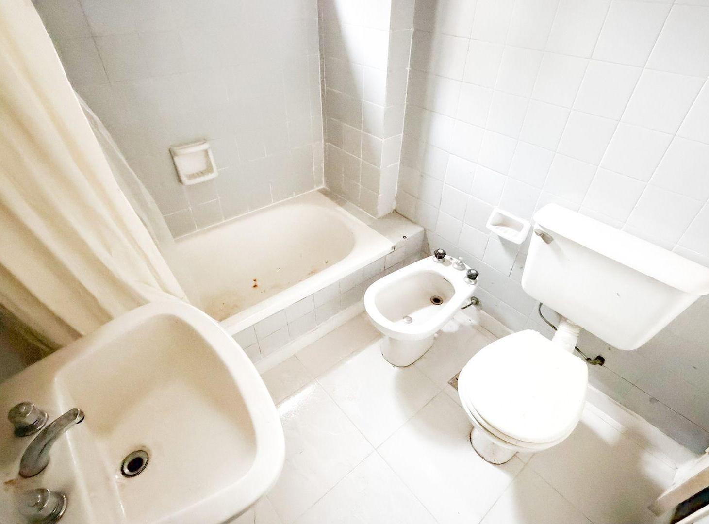 Foto de DEPARTAMENTO VENTA 3 AMBIENTES COCHERA BARRACAS, imagen 5