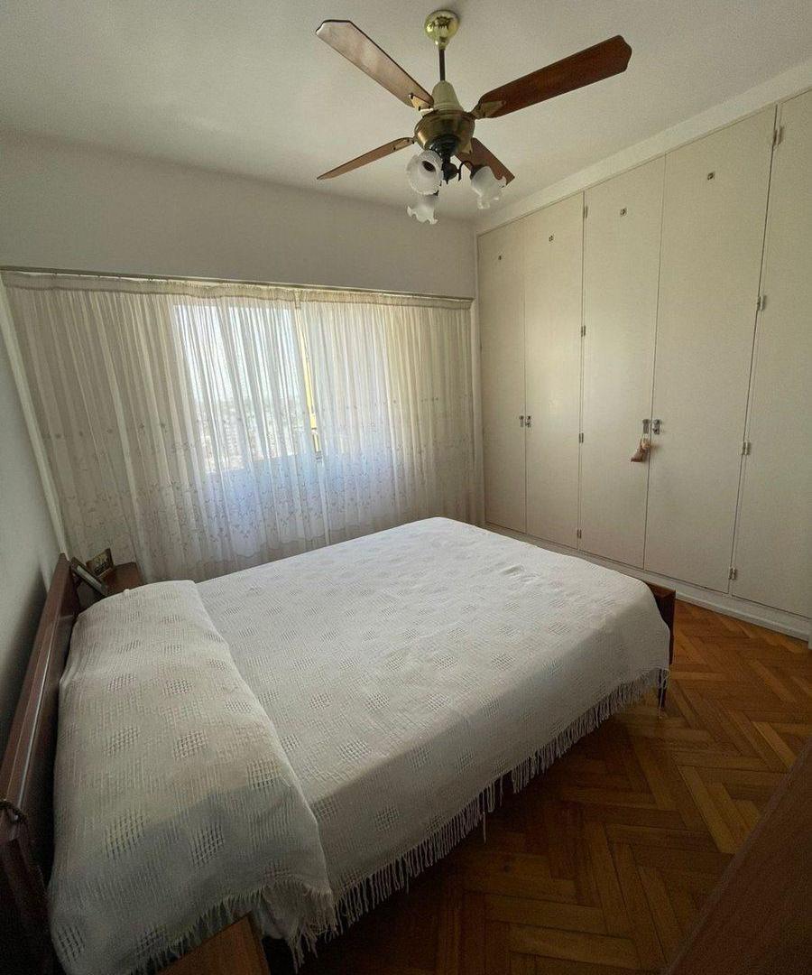 Foto de VENTA 3 AMB C/ BALCON Y COCHERA, MONTE CASTRO!, imagen 2