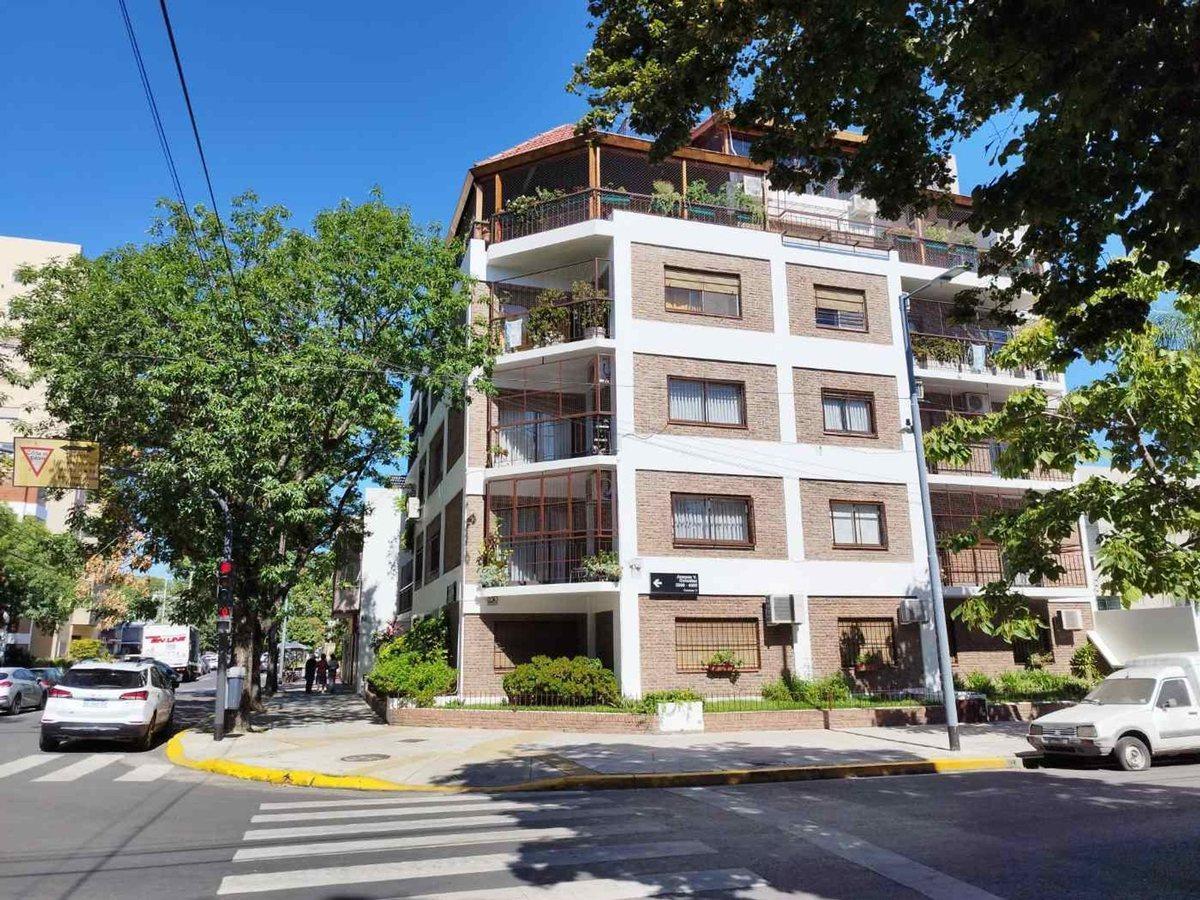 Foto de VENTA DEPTO CAT. 4 AMB + DEP + ESCR. + 2 COCHERAS., imagen 4
