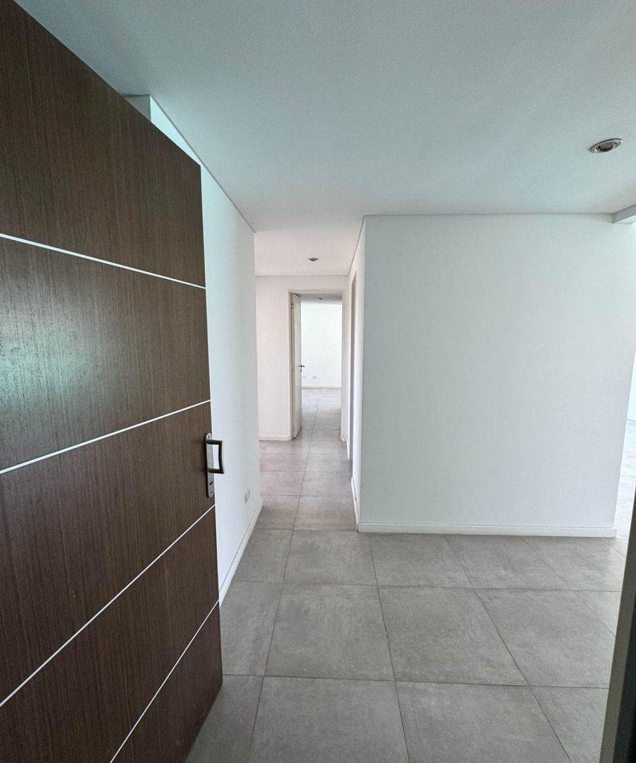 Foto de ALQUILER DEPARTAMENTO 4 AMBIENTES EN LAGOON PILAR, imagen 2