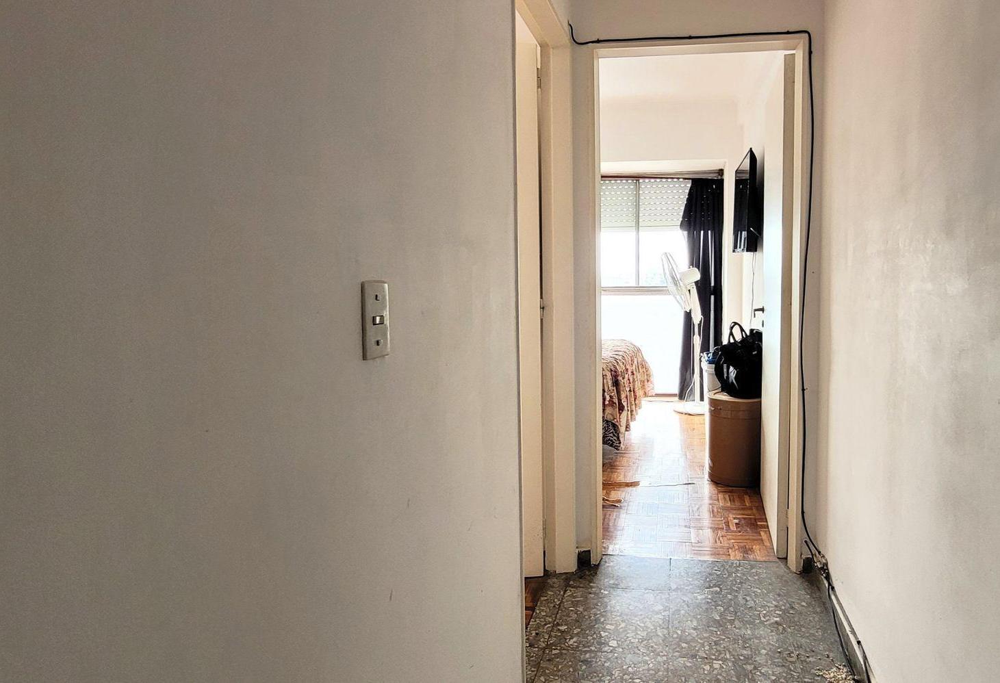 Foto de VENTA 4 AMBIENTES C/BALCÓN PISO 14 QUILMES CENTRO, imagen 2