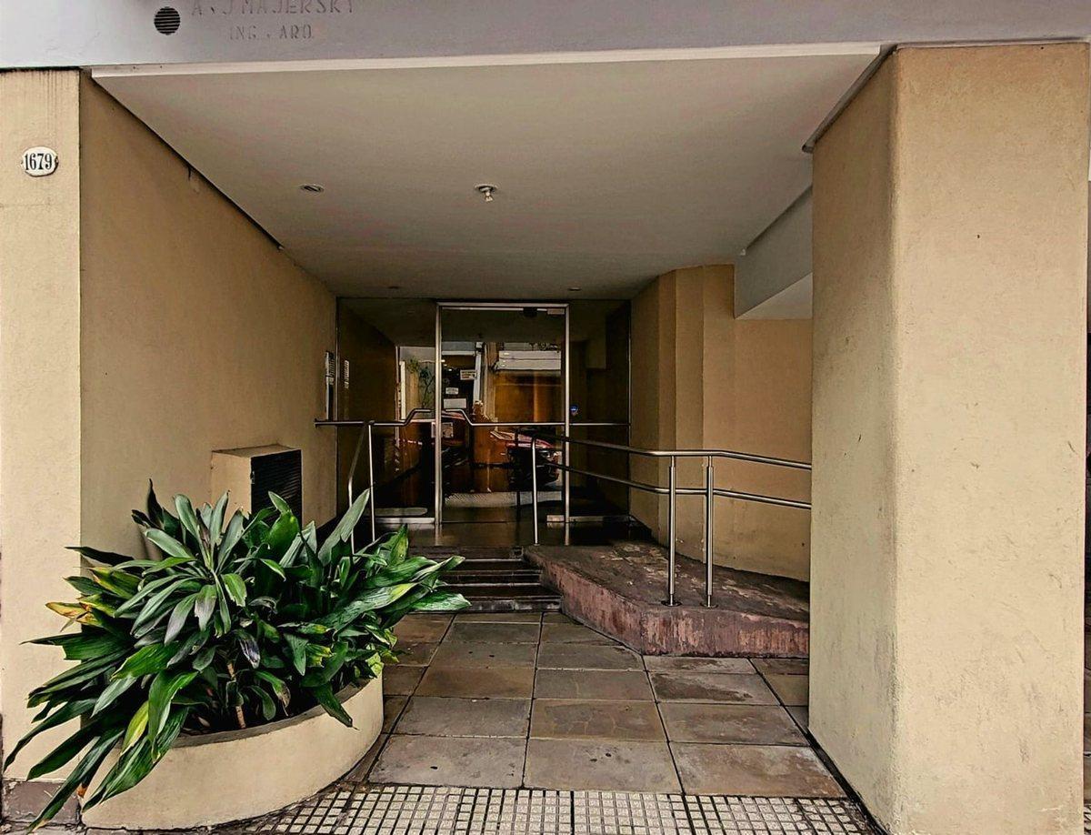 Foto de VENTA DOS AMBIENTES C/LAVADERO EN CABALLITO, imagen 2