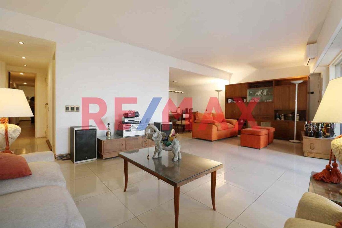 Foto de Venta depto Palermo, 4 amb c / dep/cochera. y bau., imagen 5
