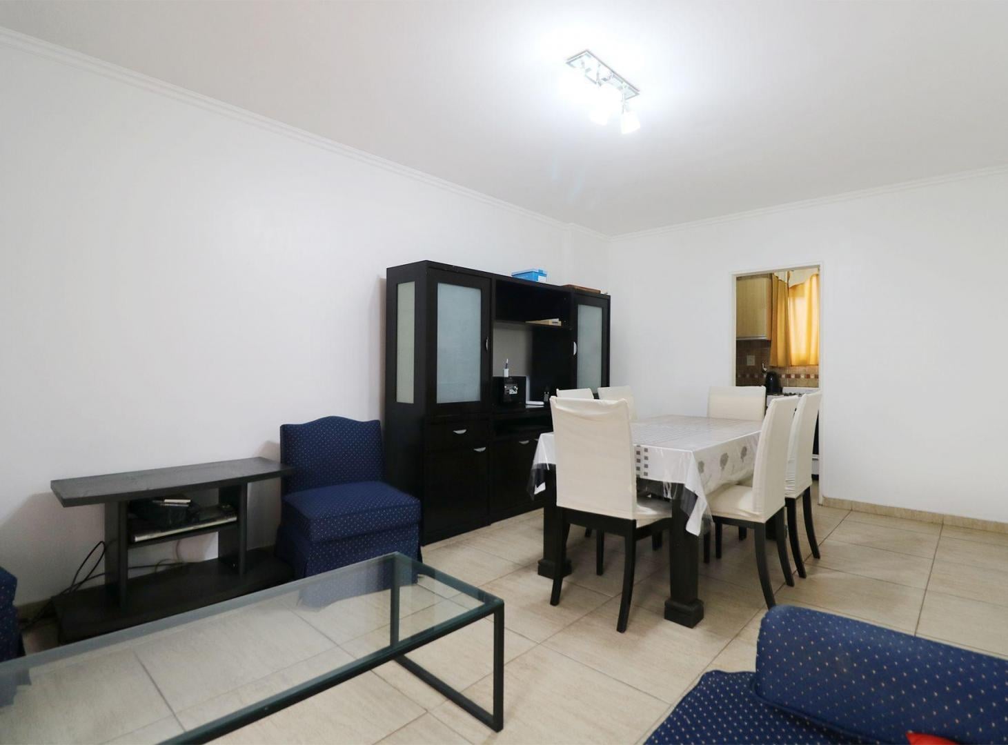 Foto de VENTA DEPARTAMENTO 3 AMB CON BALCON LANUS CENTRO, imagen 2