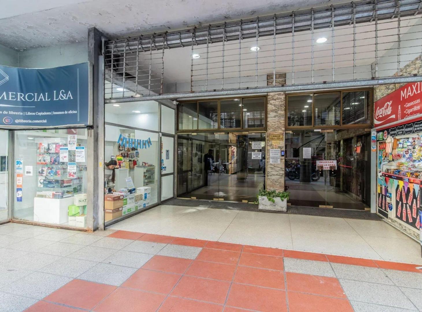 Foto de VENTA DE OFICINA EN ZONA CENTRICA, imagen 4