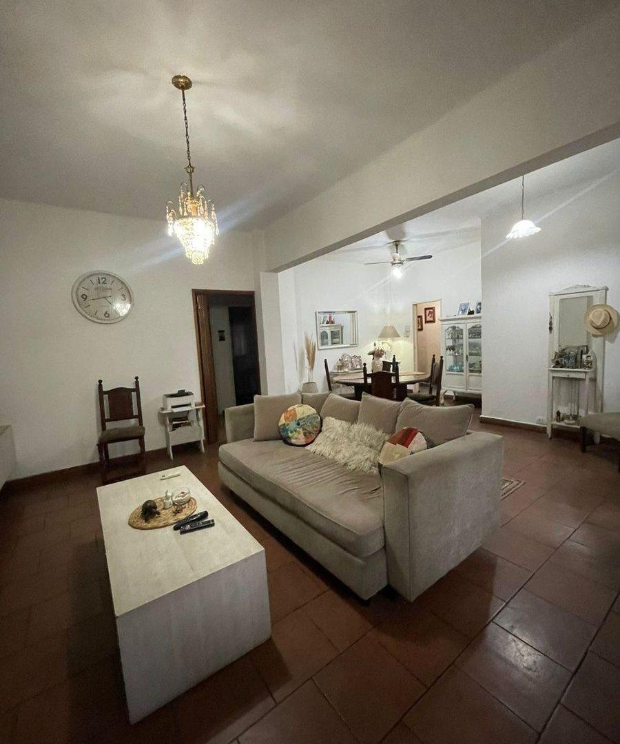 Foto de VENTA CASA LUGANO 4 AMB LOTE PROPIO 8,66 X 37 MTS, imagen 1
