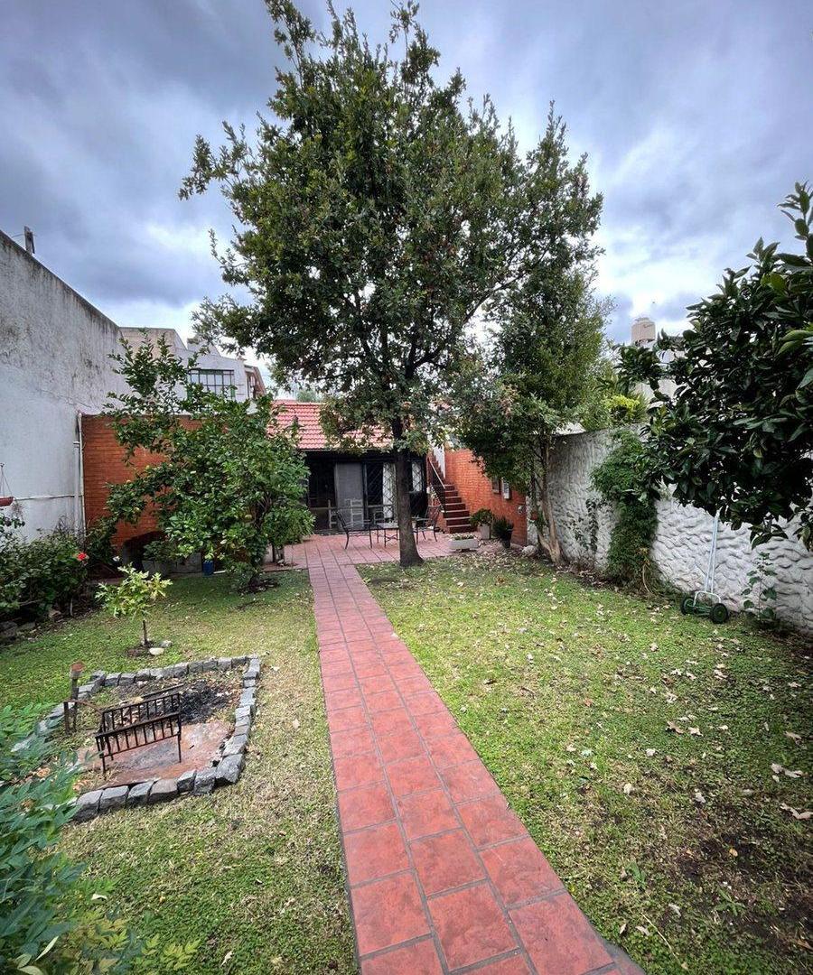 Foto de VENTA CASA LUGANO 4 AMB LOTE PROPIO 8,66 X 37 MTS, imagen 3