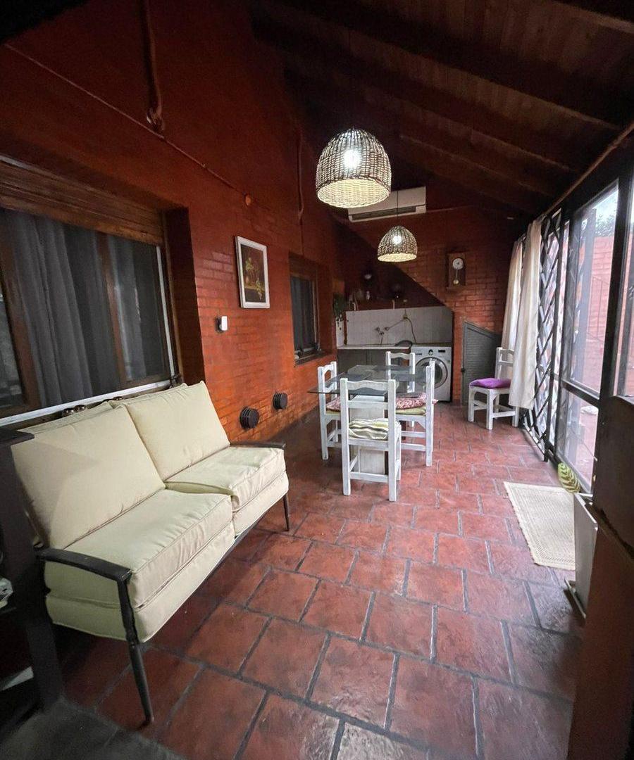 Foto de VENTA CASA LUGANO 4 AMB LOTE PROPIO 8,66 X 37 MTS, imagen 4