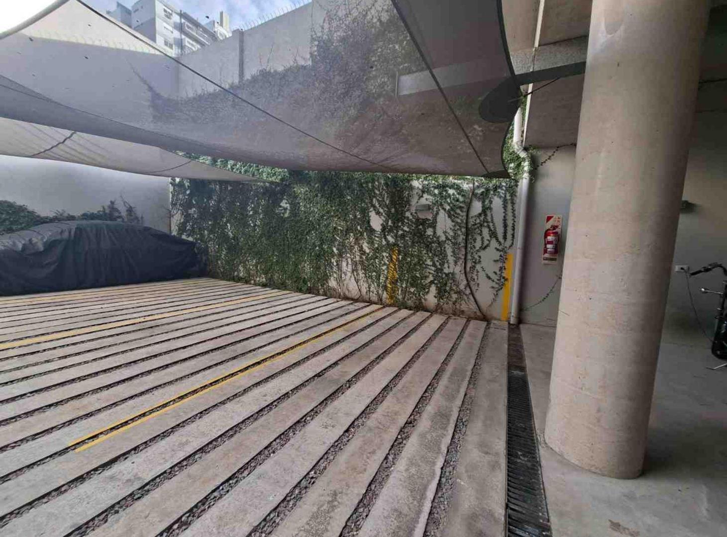 Foto de VENTA COCHERA PLANTA BAJA PORTON ELECTRICO ALMAGRO, imagen 5