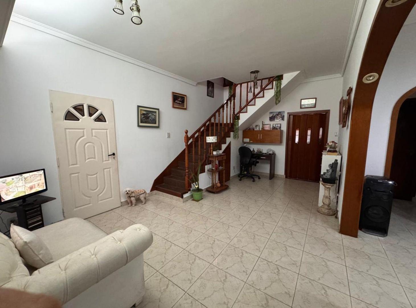 Foto de Venta casa 5 ambientes en Banfield con quincho, imagen 4