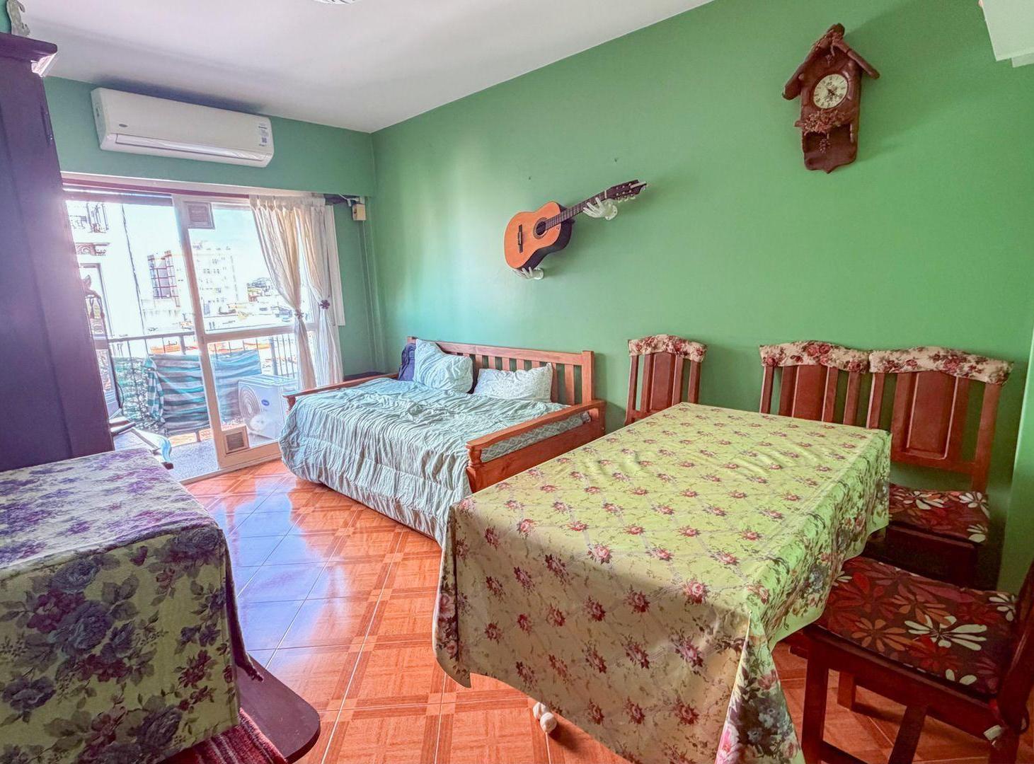 Foto de VENTA DEPARTAMENTO 2 AMBIENTES / BALCON AL FRENTE, imagen 5