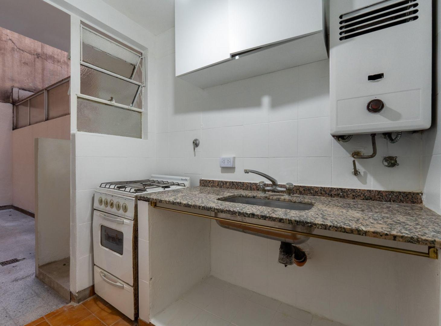 Foto de VENTA DEPARTAMENTO 2 AMBIENTES ALMAGRO, imagen 4