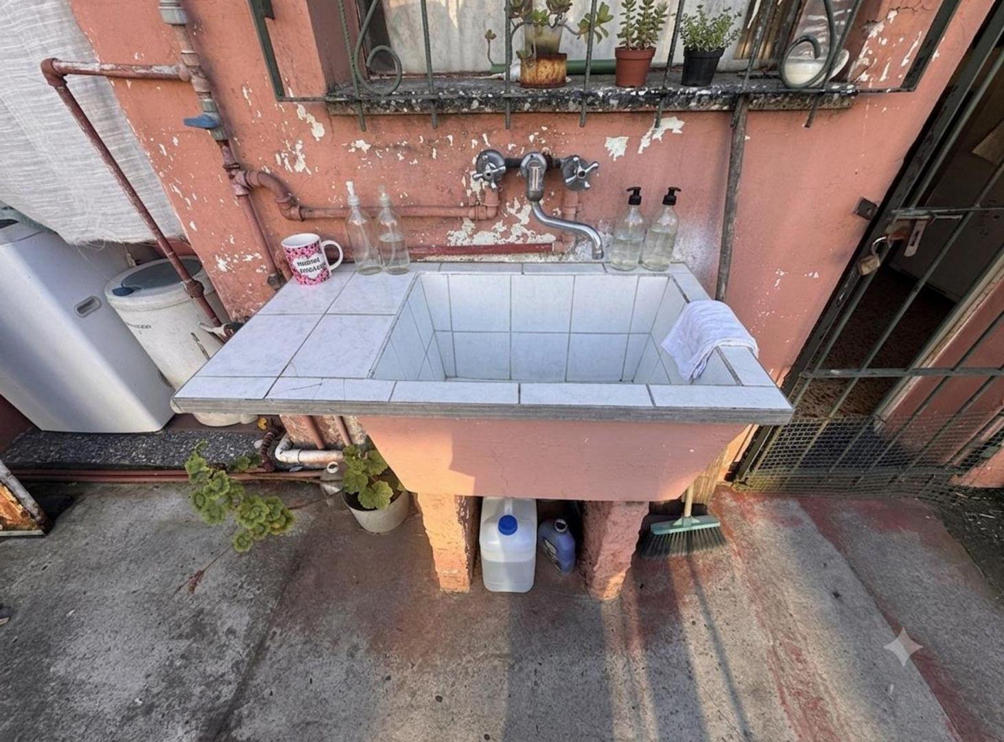 Foto de Venta casa 4 ambientes en Domínico con jardín, imagen 3