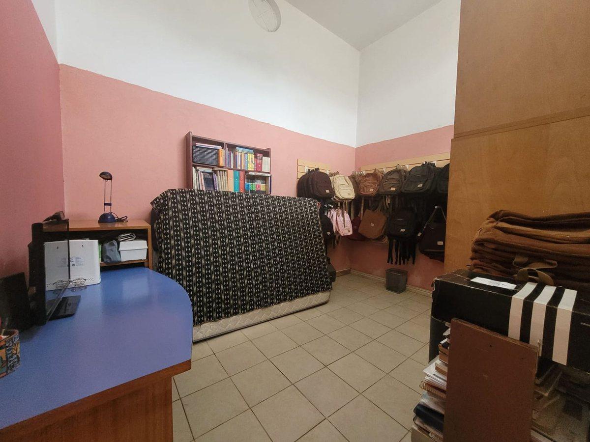Foto de CASA EN VENTA TRES DORMITORIOS EN TEMPERLEY, imagen 2