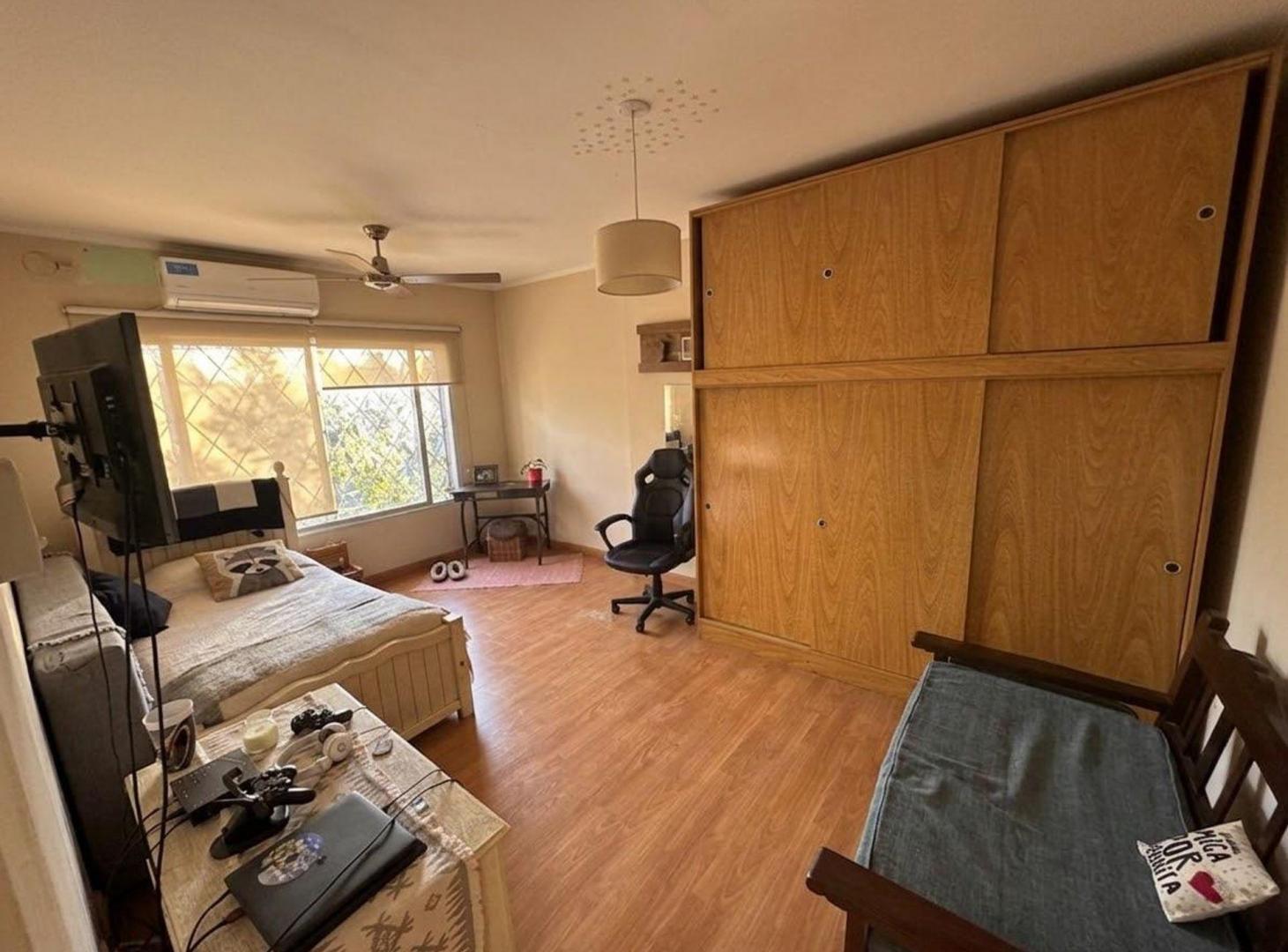 Foto de VENTA CASA 3 AMBIENTES EN BURZACO CON JARDIN, imagen 5