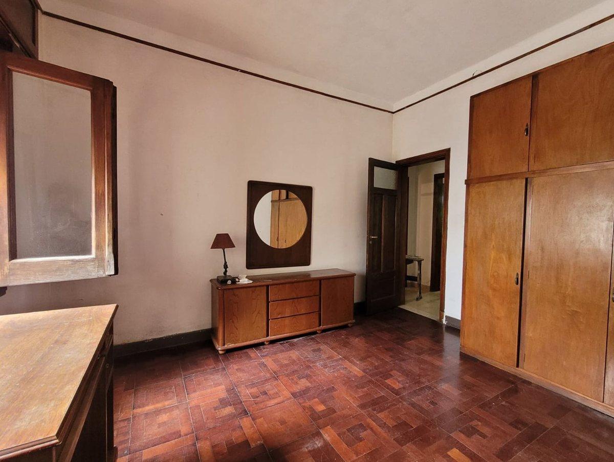 Foto de VENTA CASA TRES HABITACIONES LANUS A MTS ESTACION, imagen 2