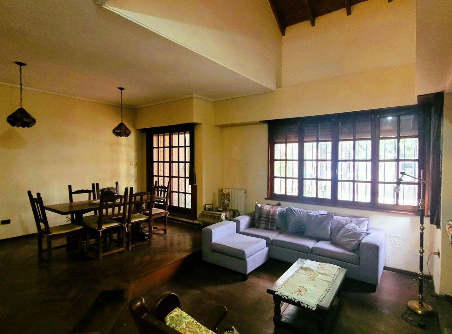 Foto de VENTA CASA TEMPERLEY 4 DORMITORIOS APTO CREDITO, imagen 2