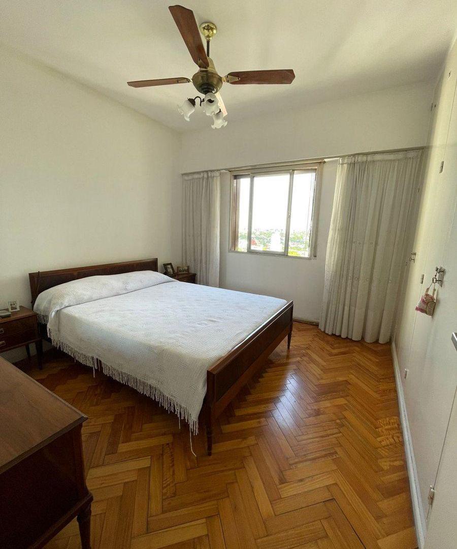 Foto de VENTA 3 AMB C/ BALCON Y COCHERA, MONTE CASTRO!, imagen 3