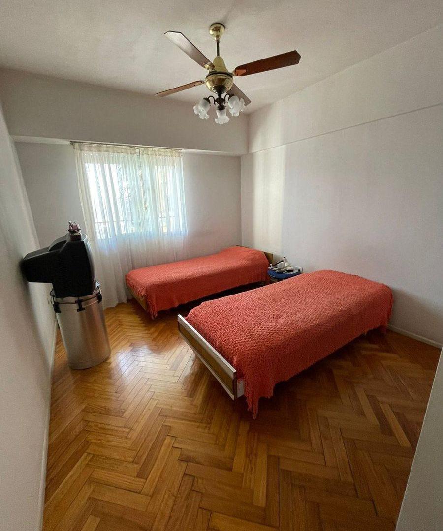 Foto de VENTA 3 AMB C/ BALCON Y COCHERA, MONTE CASTRO!, imagen 1