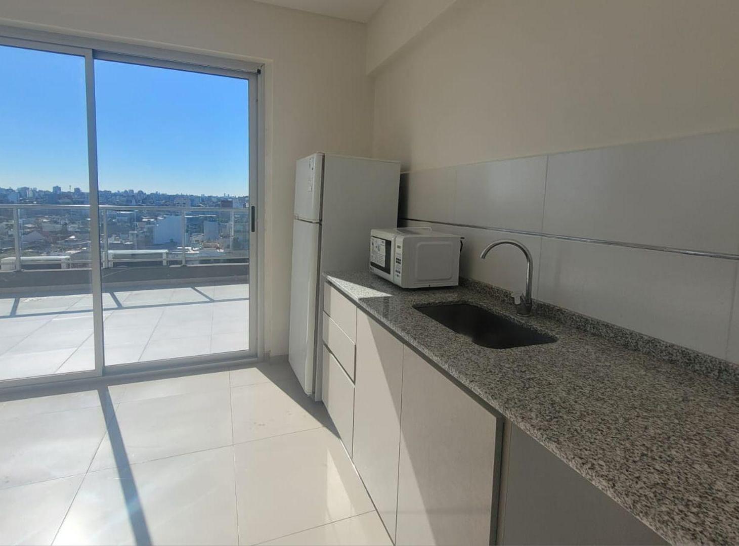 Foto de Alquiler monoambiente, balcon y luz, Monte Castro, imagen 5