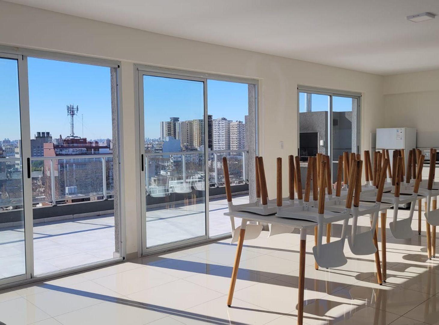Foto de Alquiler monoambiente, balcon y luz, Monte Castro, imagen 3