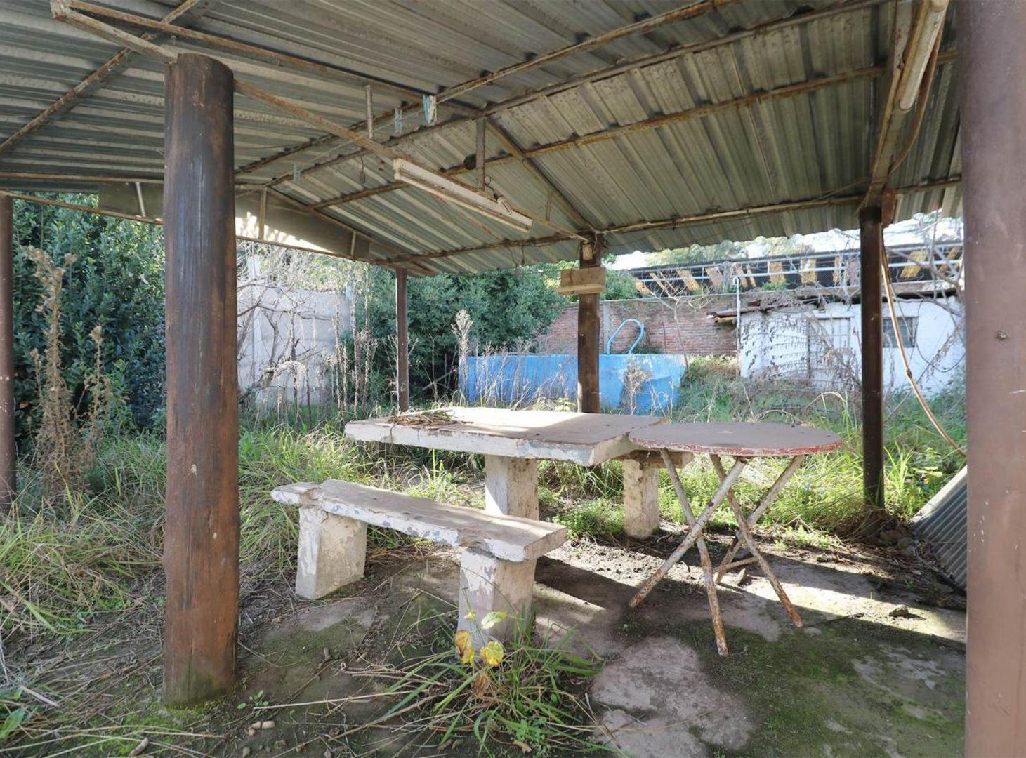 Foto de VENTA CASA LOTE PROPIO C/LOCAL, PILETA/ MORENO, imagen 3