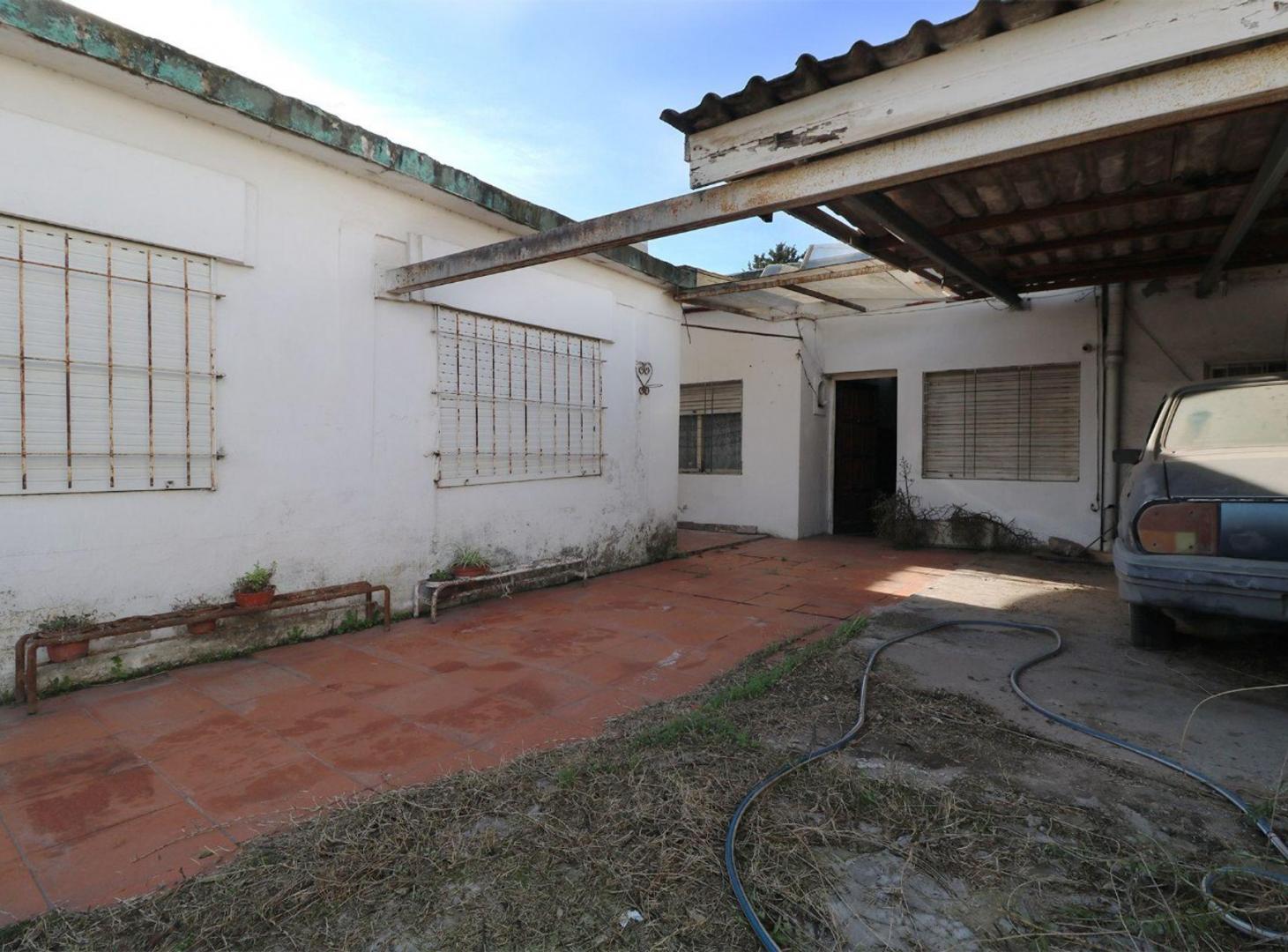Foto de VENTA CASA LOTE PROPIO C/LOCAL, PILETA/ MORENO, imagen 5