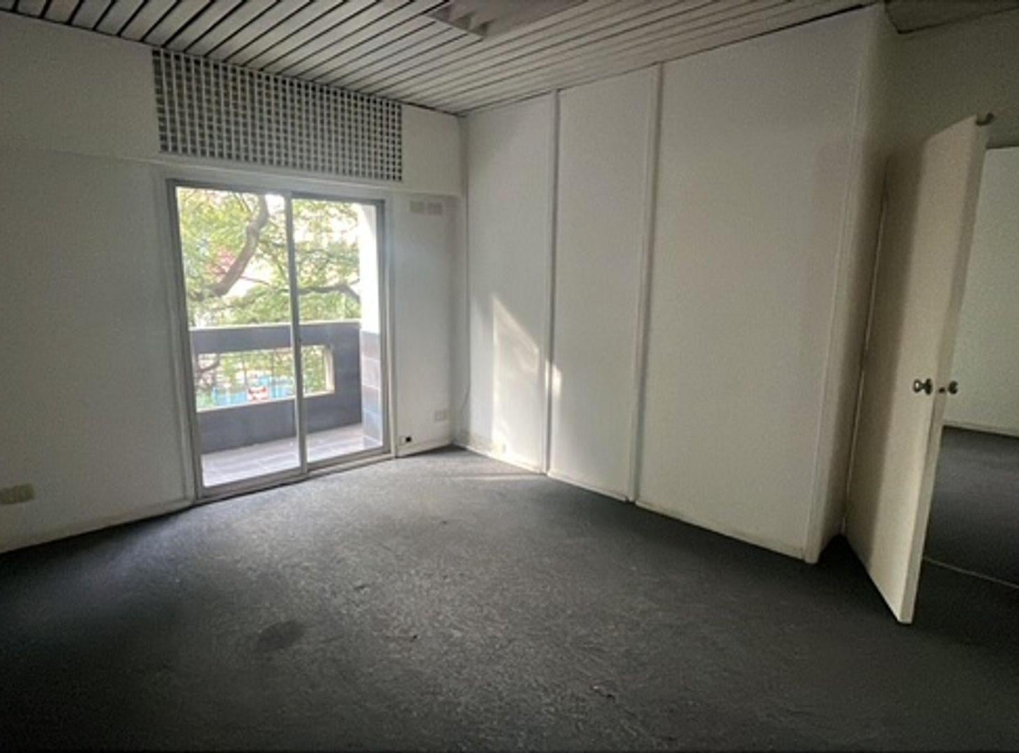 Foto de VENTA- SAN NICOLÁS- Inmejorable Ubicación., imagen 2
