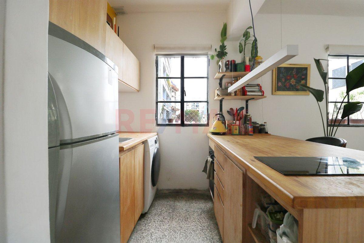 Foto de Venta depto 2 amb. Chacarita, todo luz, Reciclado, imagen 3