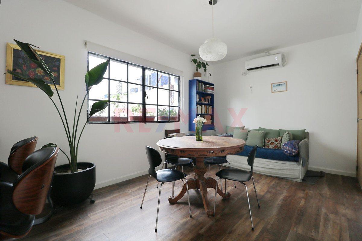 Foto de Venta depto 2 amb. Chacarita, todo luz, Reciclado, imagen 2