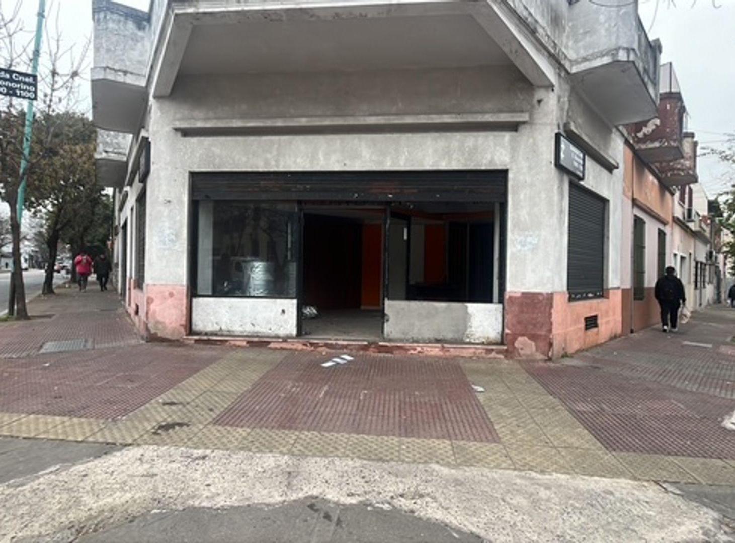 Foto de VENTA FLORES-OPORT. A REFACIONAR-2 CASAS-LOCALES, imagen 1