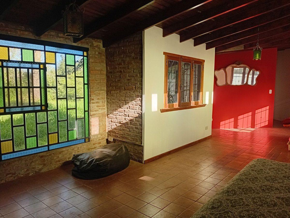 Foto de CASA EN VENTA CON PILETA Y AMPLIO TERRENO MORENO, imagen 1