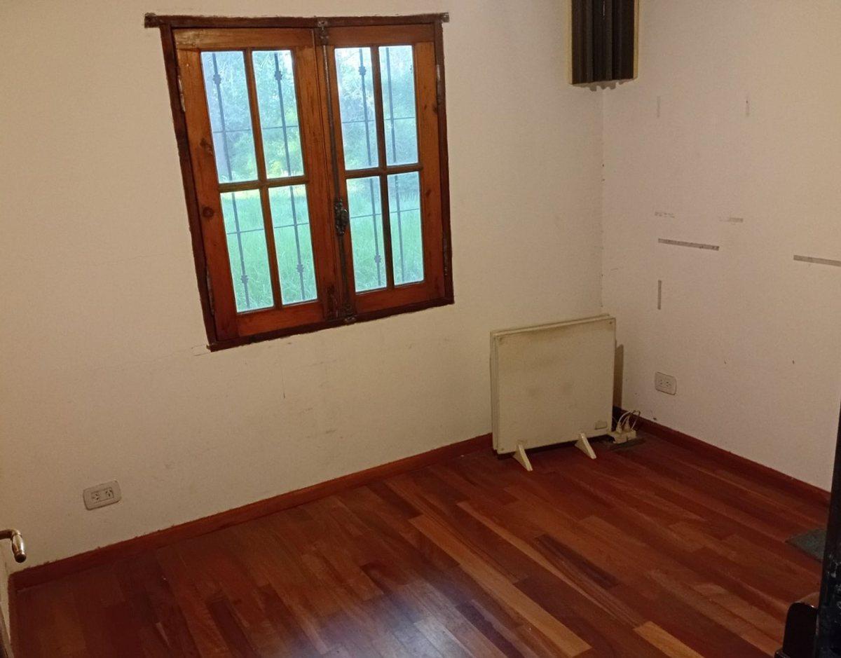 Foto de CASA EN VENTA CON PILETA Y AMPLIO TERRENO MORENO, imagen 2