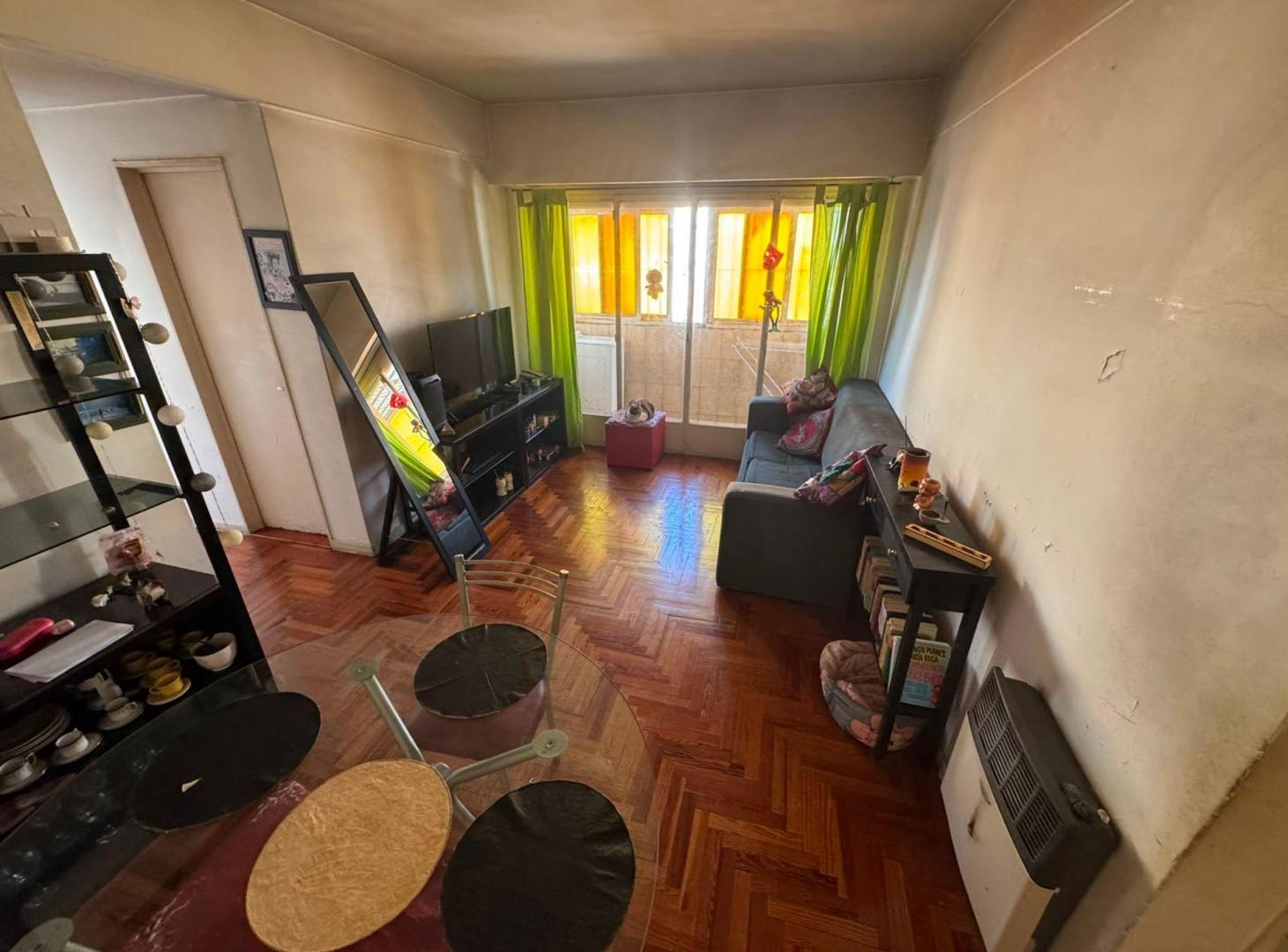Foto de VENTA DEPARTAMENTO 2 AMB VILLA MITRE LUMINOSO, imagen 2