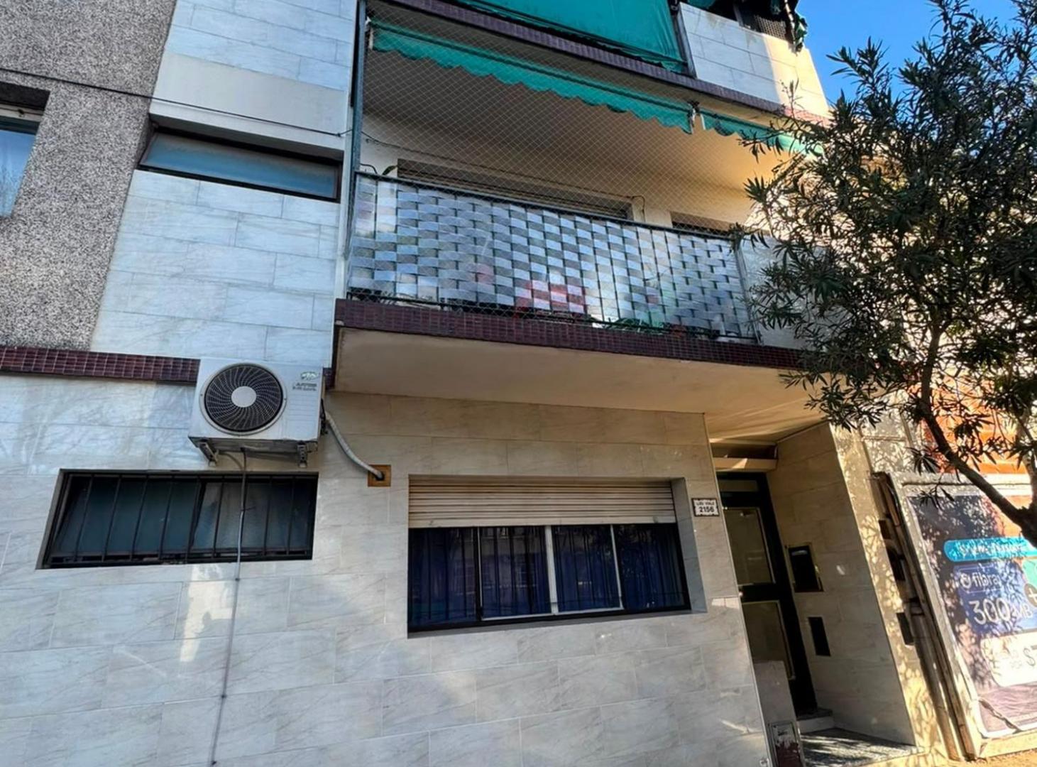 Foto de VENTA DEPARTAMENTO 2 AMB VILLA MITRE LUMINOSO, imagen 3